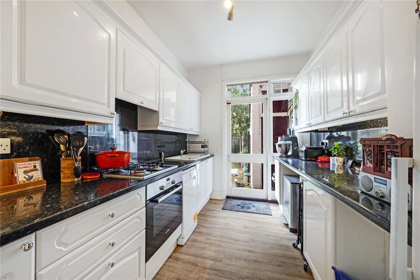 House Hewitt Avenue in Greater London