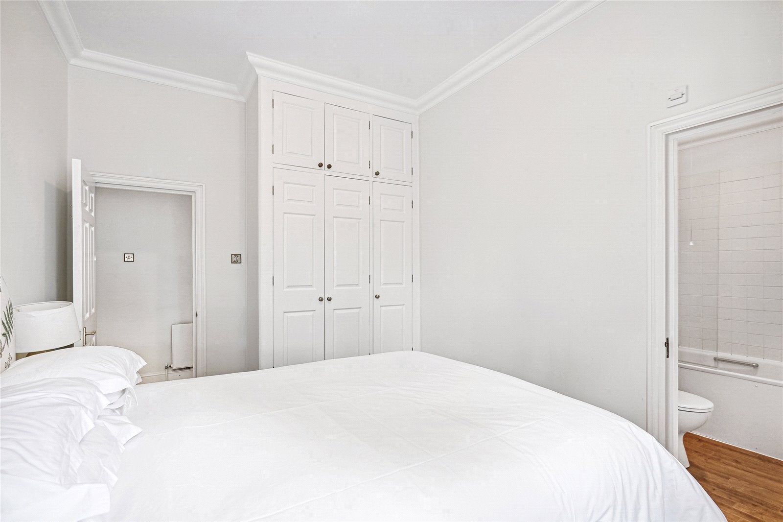 Flat Laverton Place in Greater London