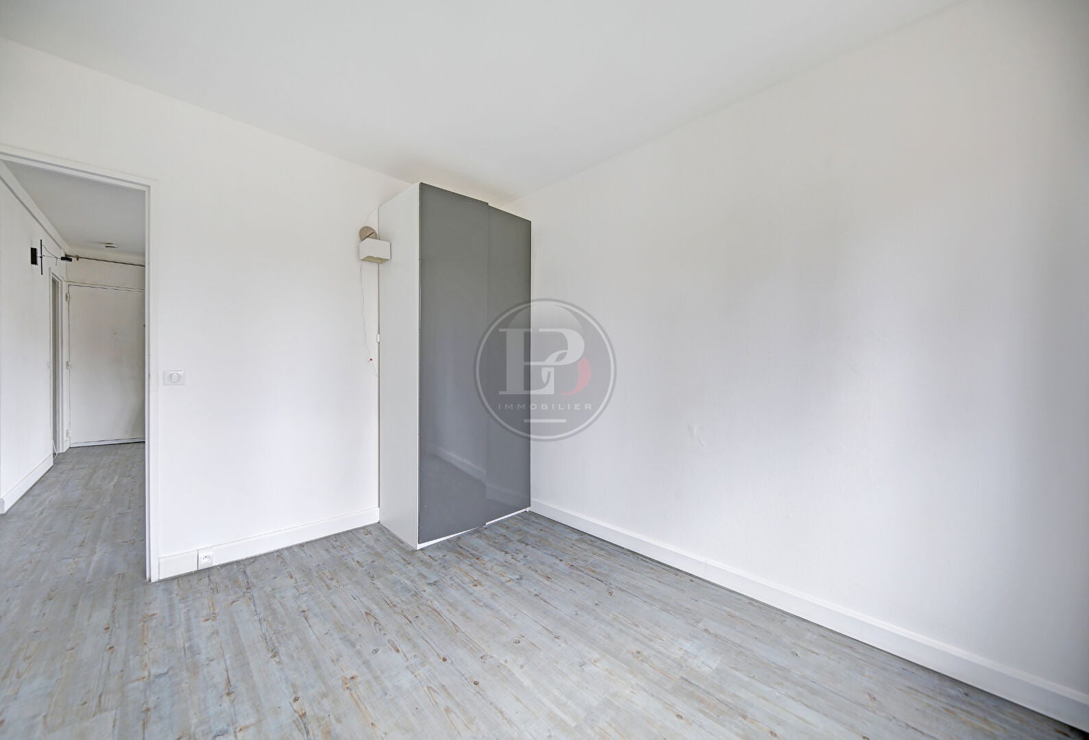 Flat Rue Du Marechal Lyautey in Saint-Germain-en-Laye