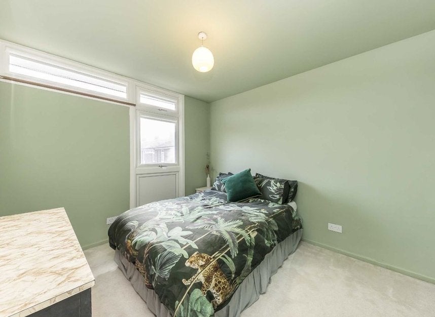 House Birch Close in Greater London