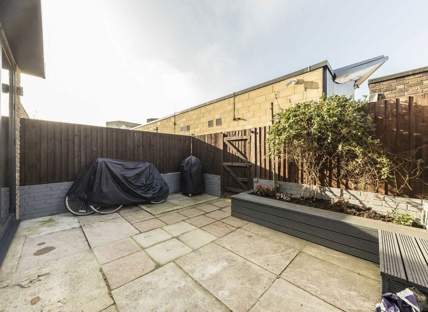 House Birch Close in Greater London