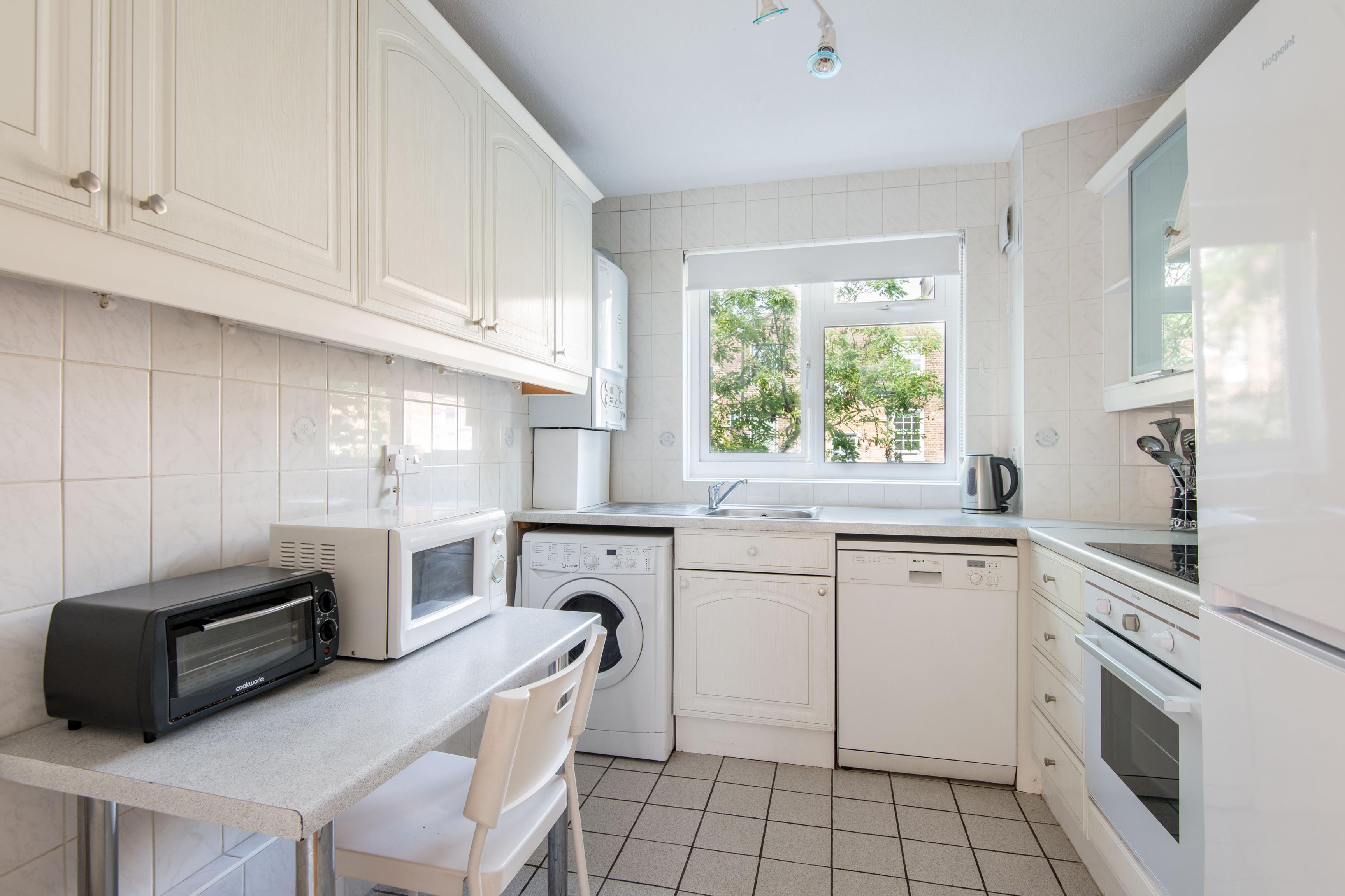 Flat St John's Wood Terrace in City of Westminster