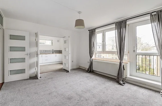 Flat Jasper Road in Greater London