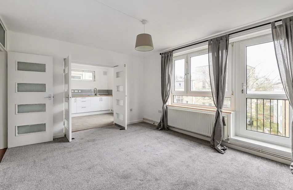 Flat Jasper Road in Greater London