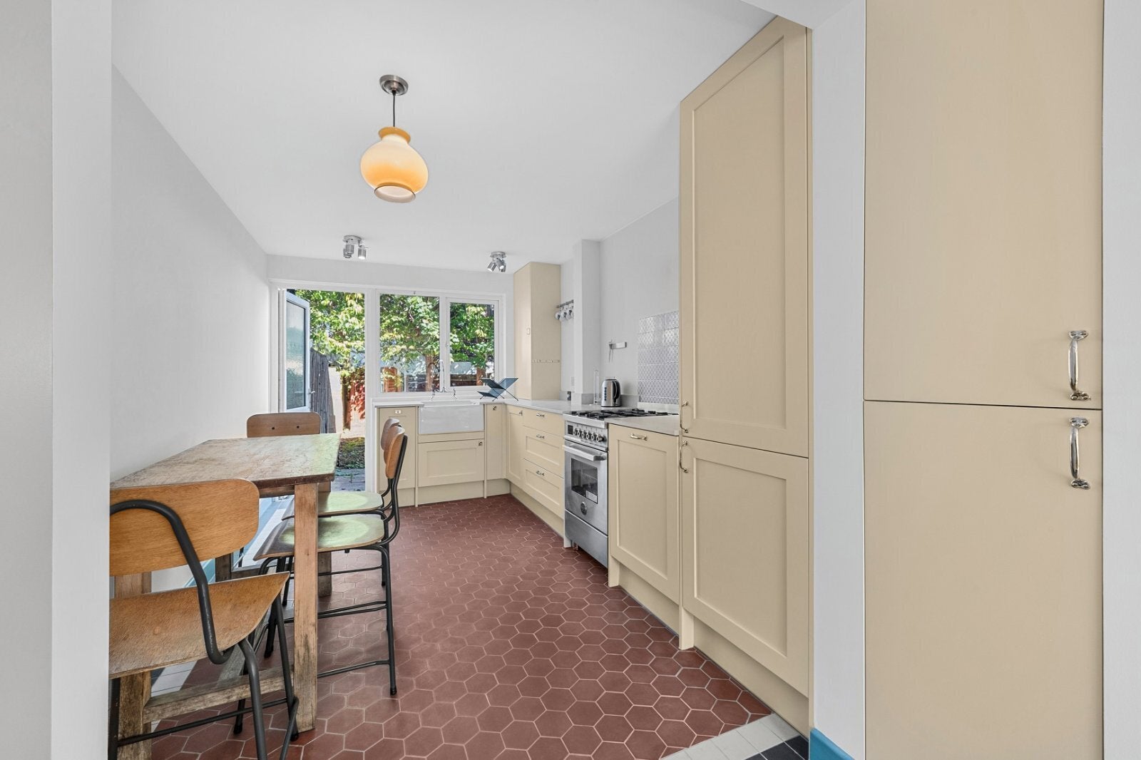 House Woodyard Close in Greater London