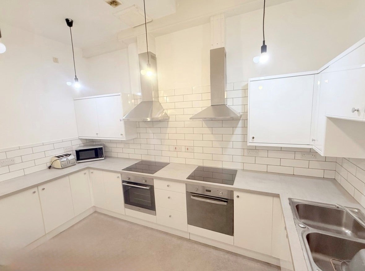 Room Alfreton Road in Nottingham