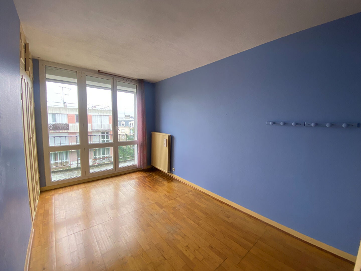 Appartement Place Léon Cassé à Corbeil-Essonnes