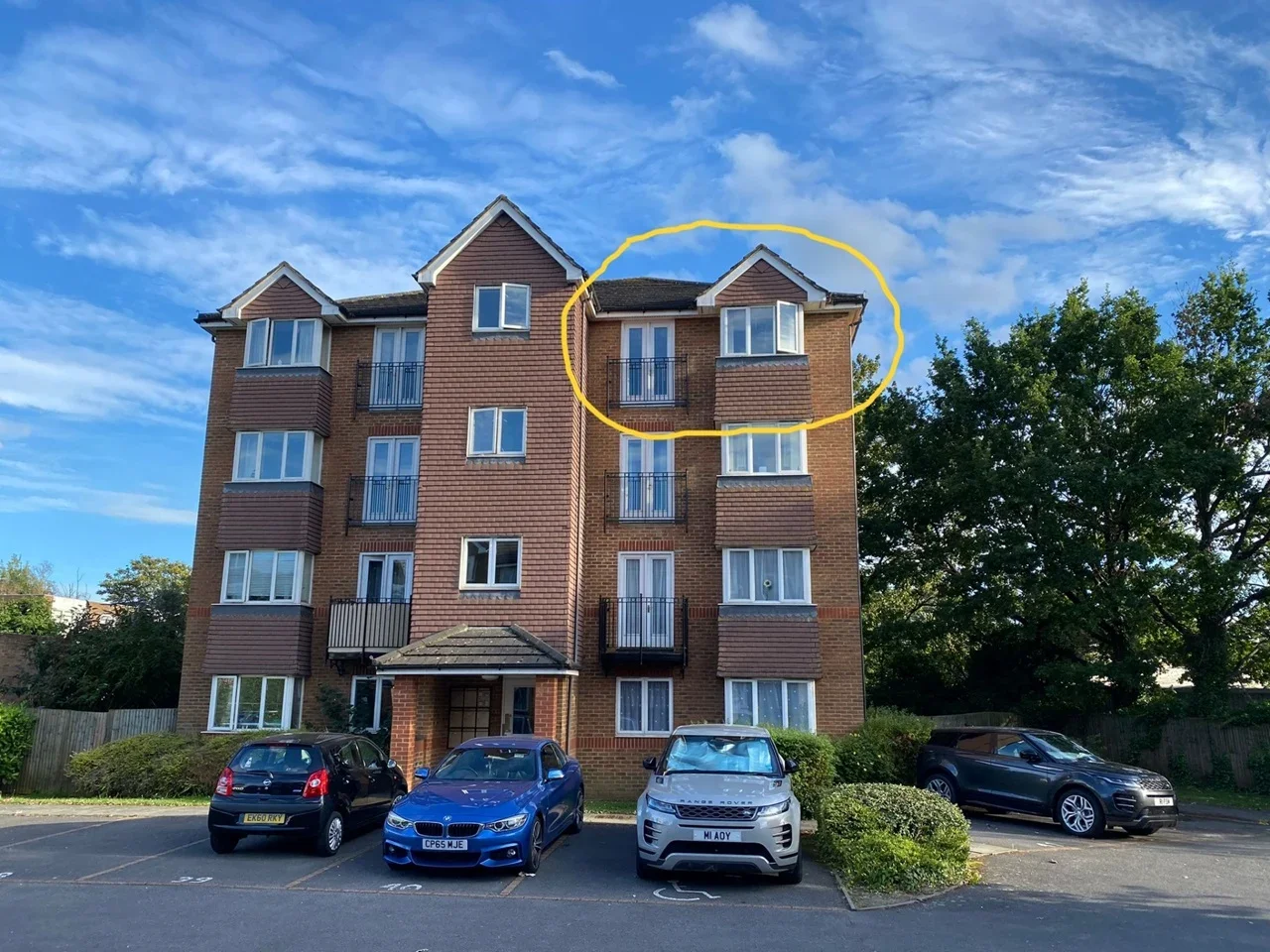Flat Jemmett Close in Greater London