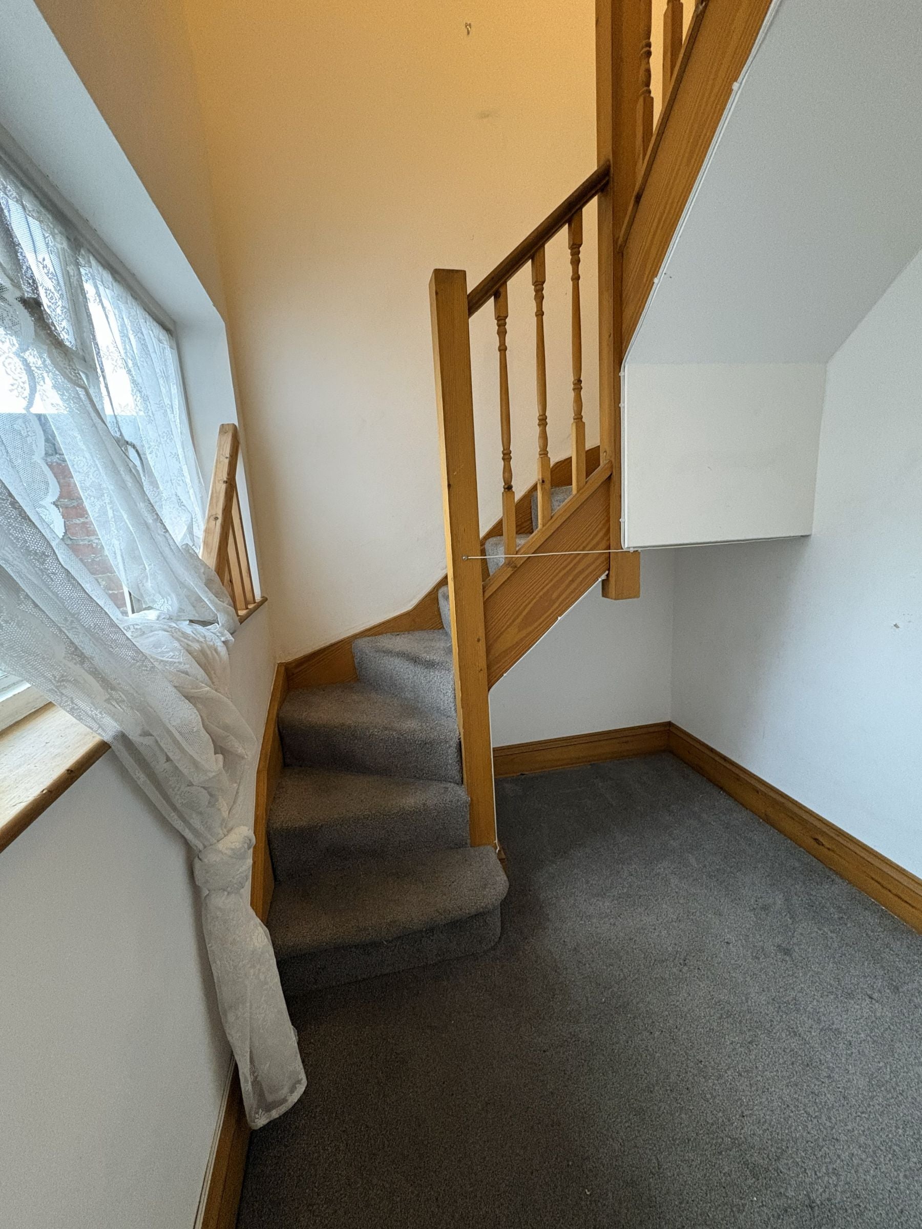 Flat Fishponds Road in Bristol