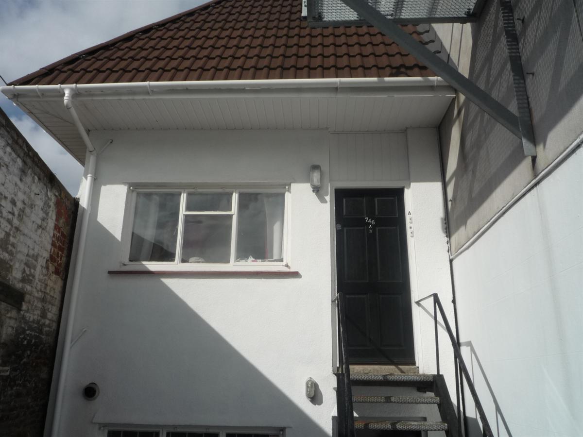 Flat Fishponds Road in Bristol