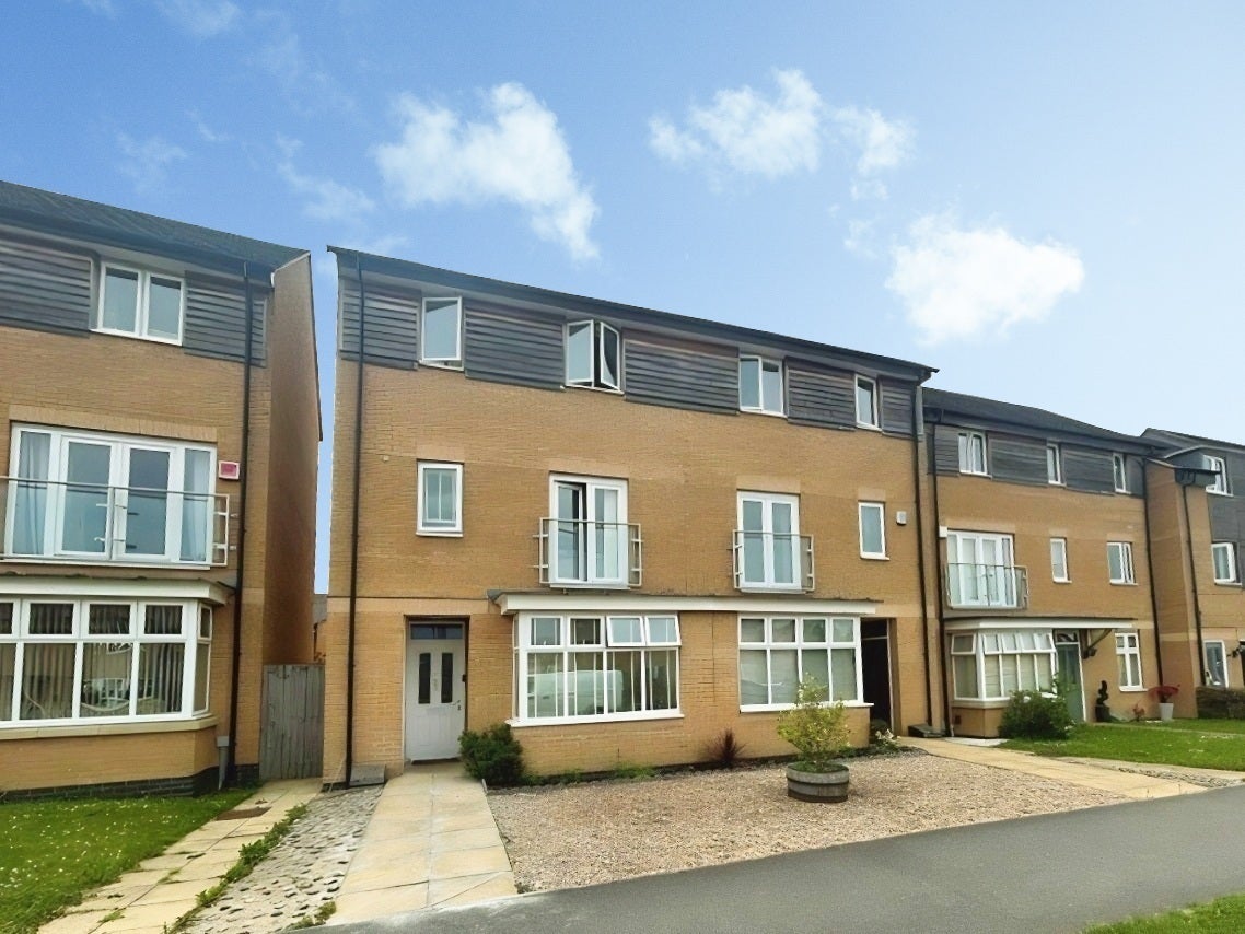 House Manor Drive in Peterborough