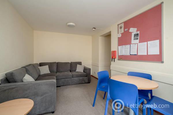 Room West Bryson Road in City of Edinburgh