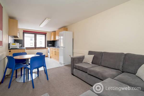 Room West Bryson Road in City of Edinburgh