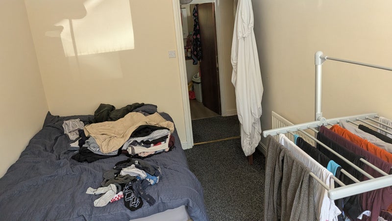 Room Alexandra Road South in Manchester