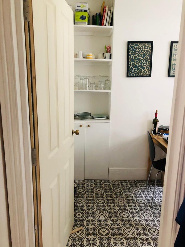 Flat Paget Street in Greater London