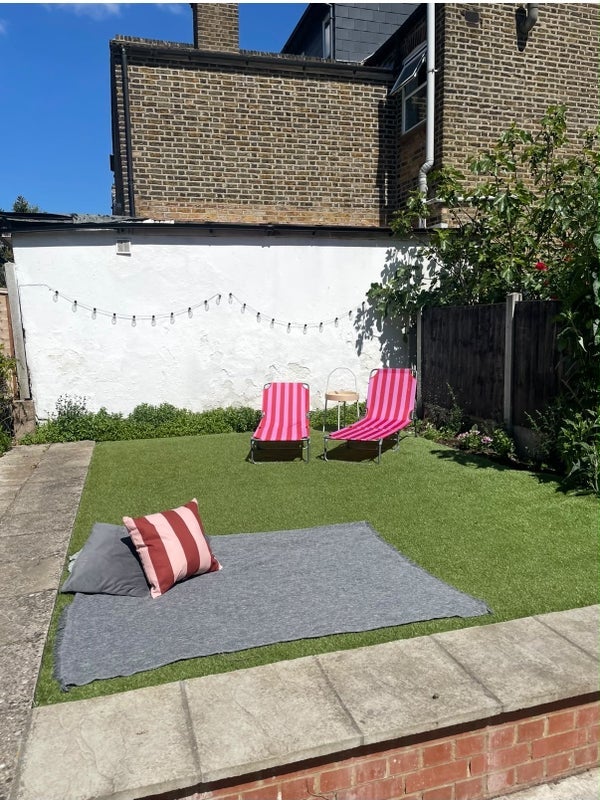 Flat Francis Road in Greater London