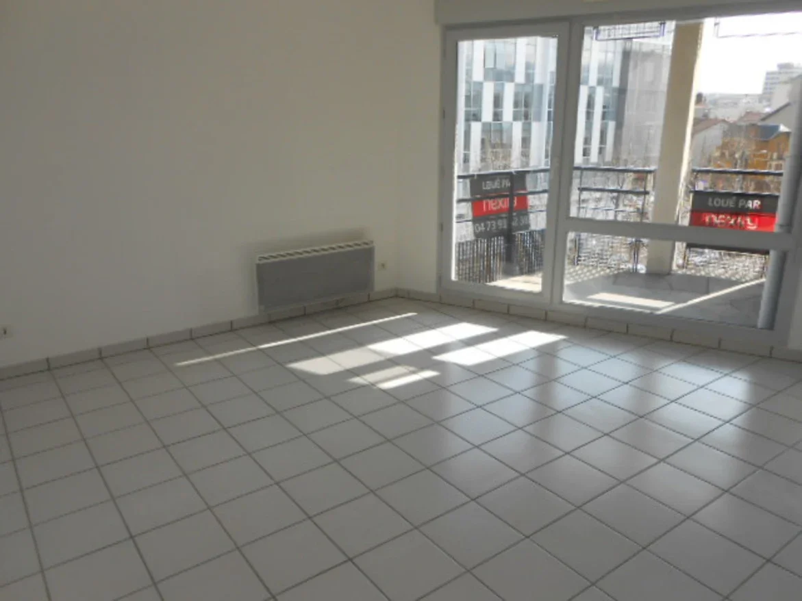 Flat Rue Toussaint Louverture in Clermont-Ferrand