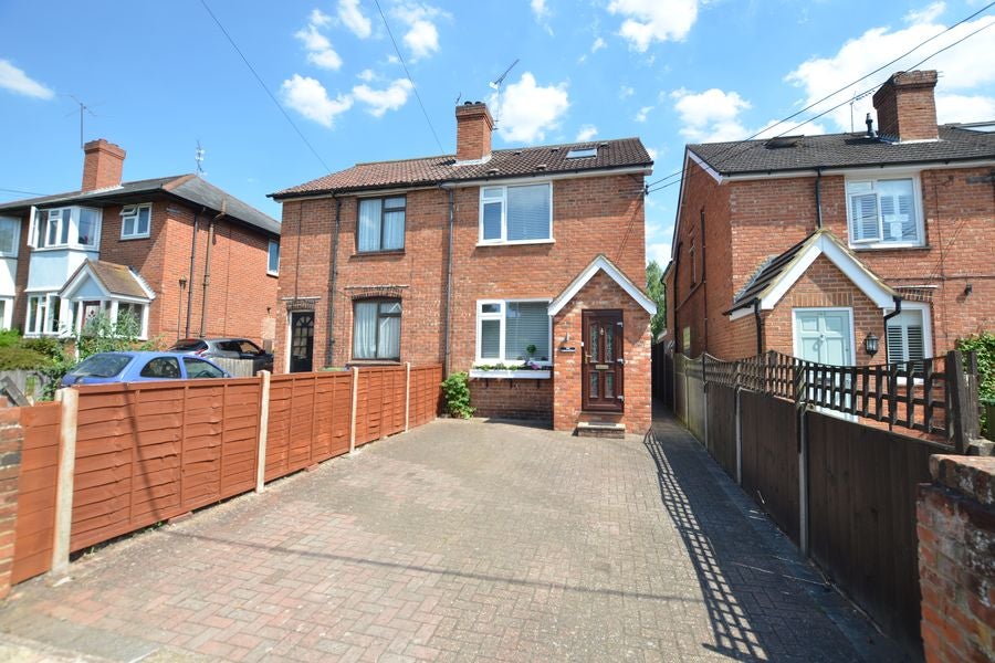 House Branksome Hill Road in Sandhurst