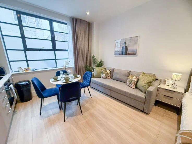 Flat Boscobel Street in City of Westminster