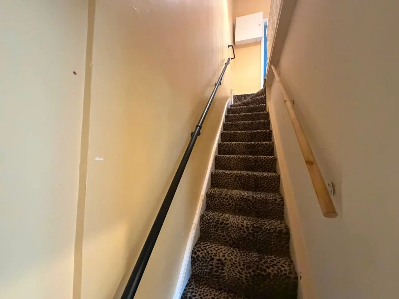 Flat Guildford Street in Borough of Runnymede