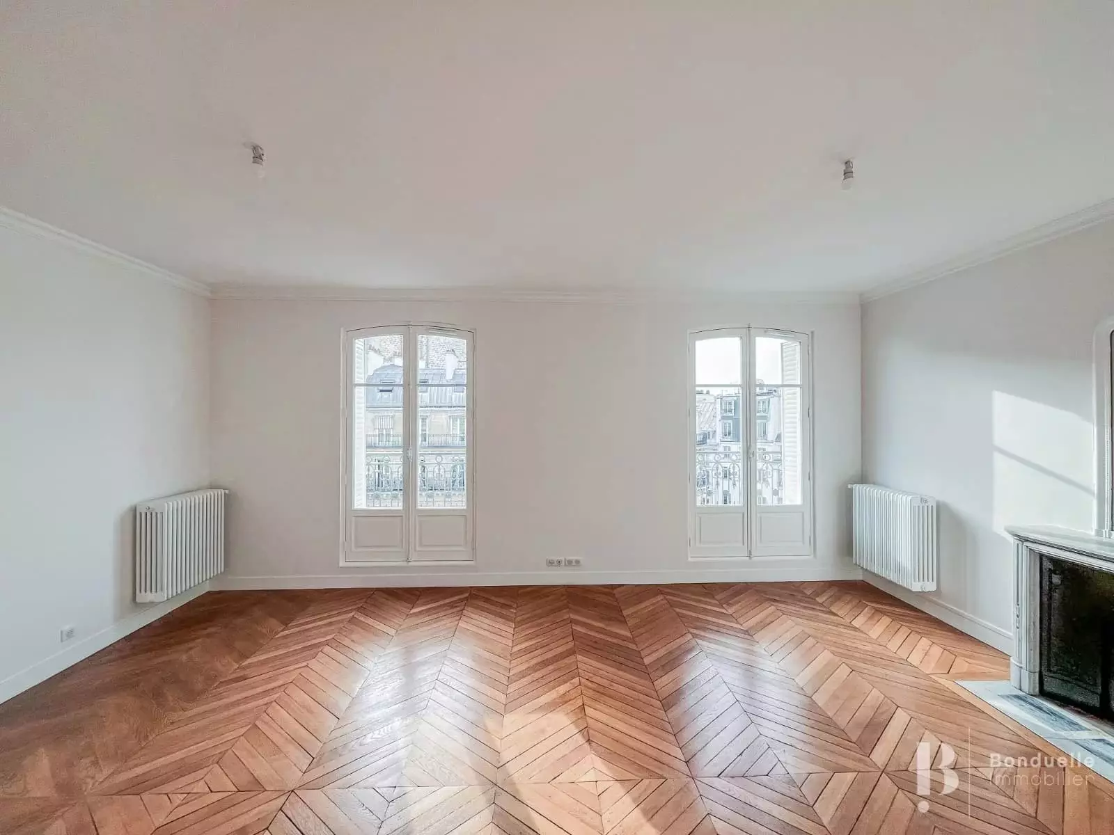 Flat Boulevard Saint-Germain in Paris