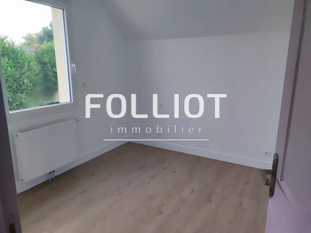 House Rue des Longs Champs in Thury-Harcourt-le-Hom