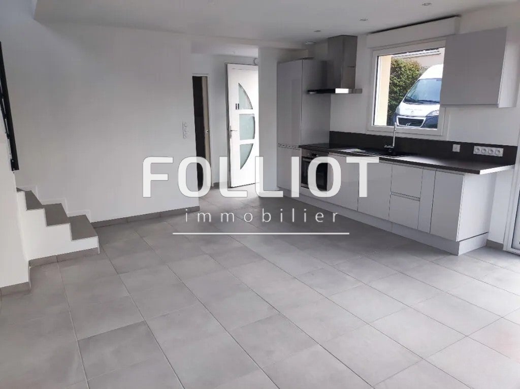 House Rue des Longs Champs in Thury-Harcourt-le-Hom