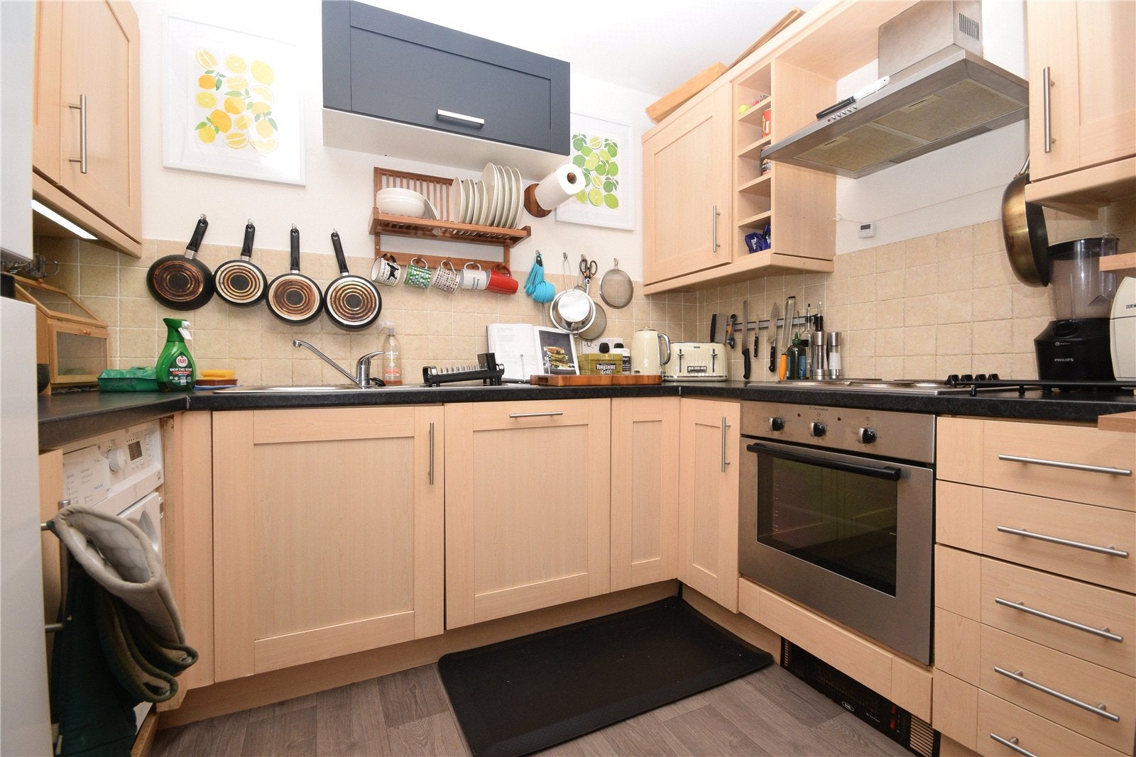 Flat Howden Clough Road in Leeds