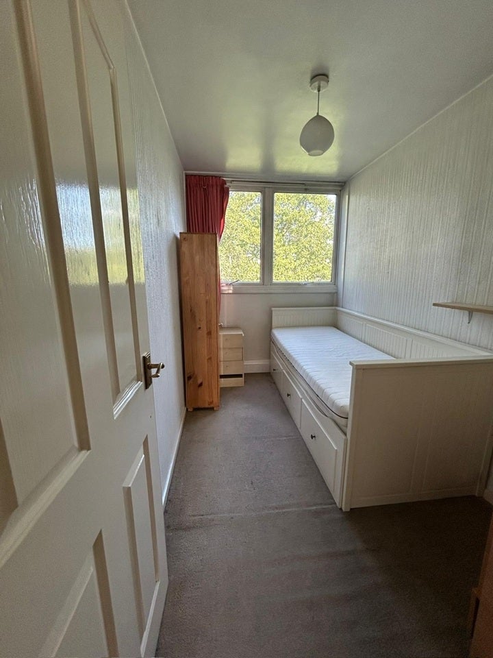Room Hertford Place in Greater London