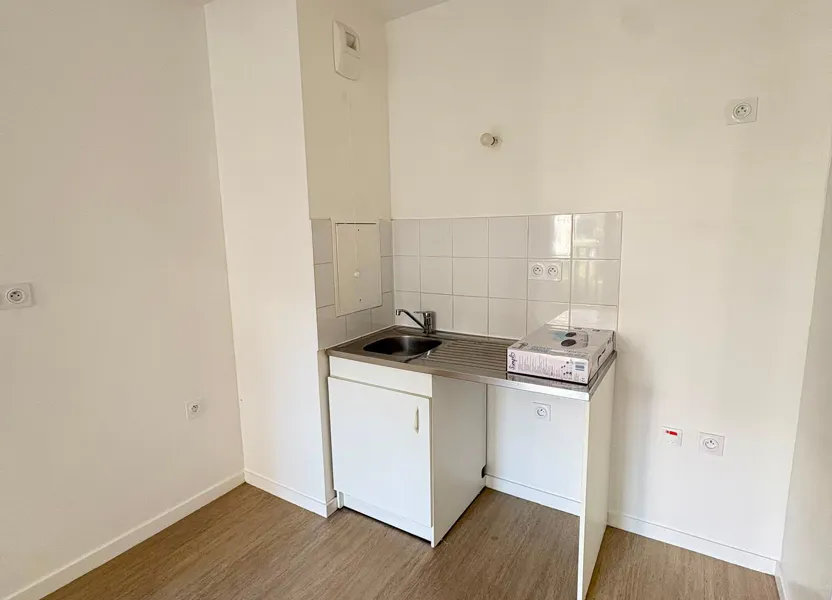 Flat Rue Frida Kahlo in Bobigny