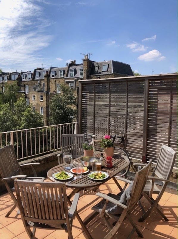 Room Harwood Road in Greater London