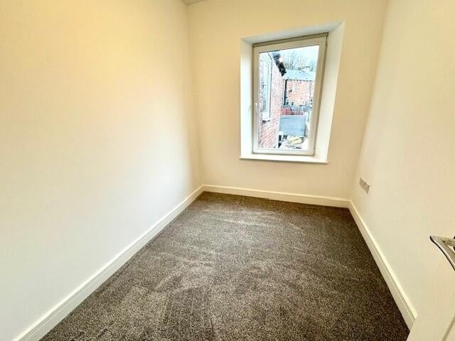 Flat Eldon Street North in Barnsley