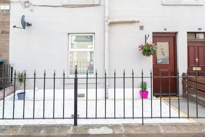 Flat Glover Street in Perth