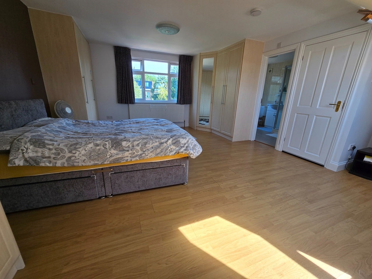 Room Hervey Close in Greater London