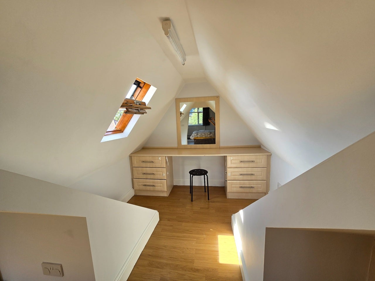 Room Hervey Close in Greater London