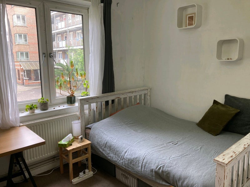Room Roman Road in Greater London