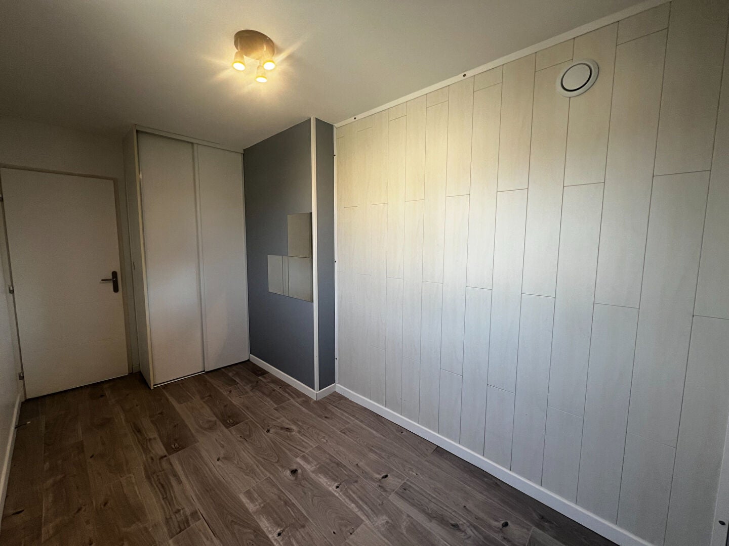 Appartement Rue du Stade à Loyettes