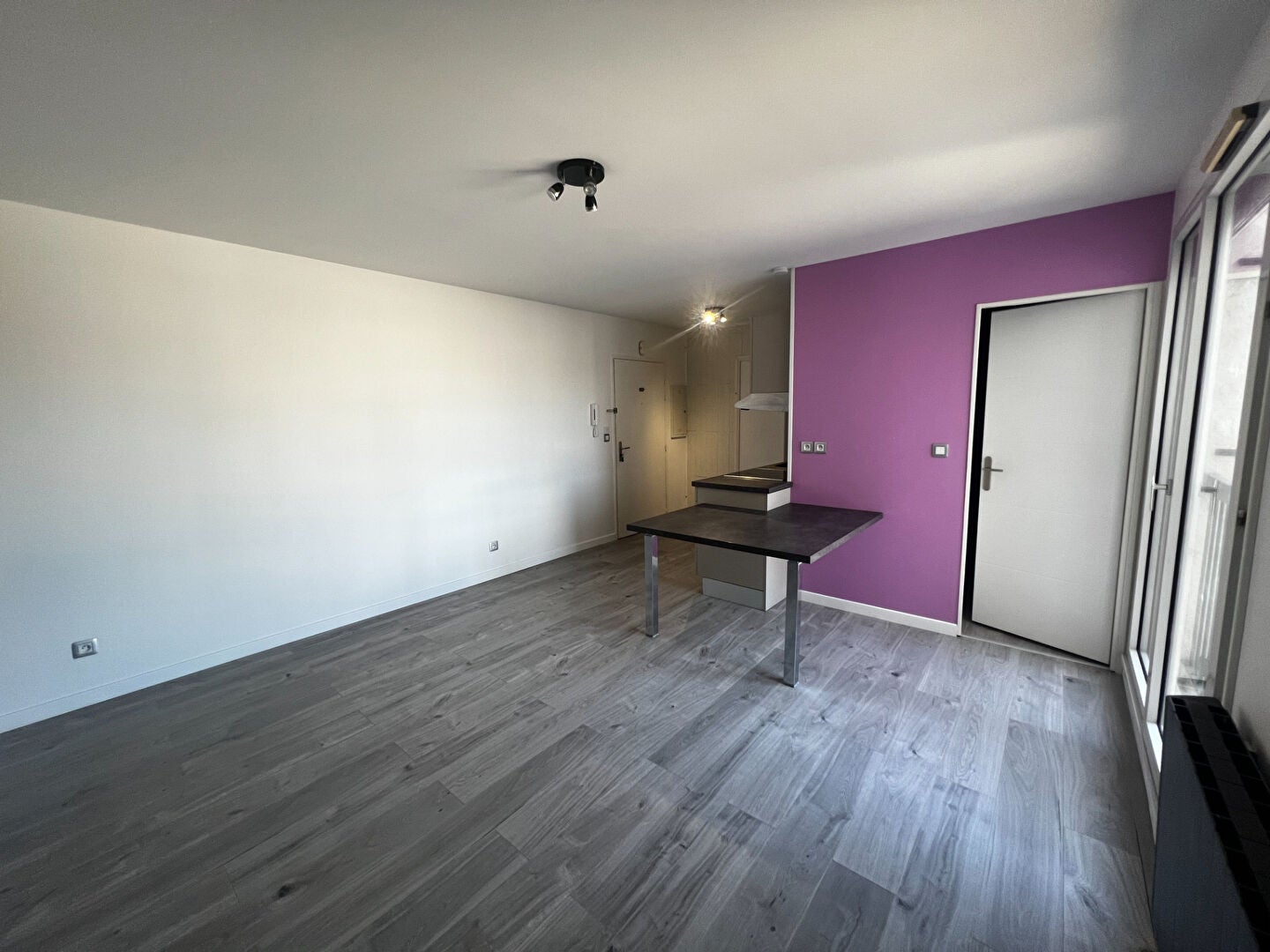 Flat Rue du Stade in Loyettes