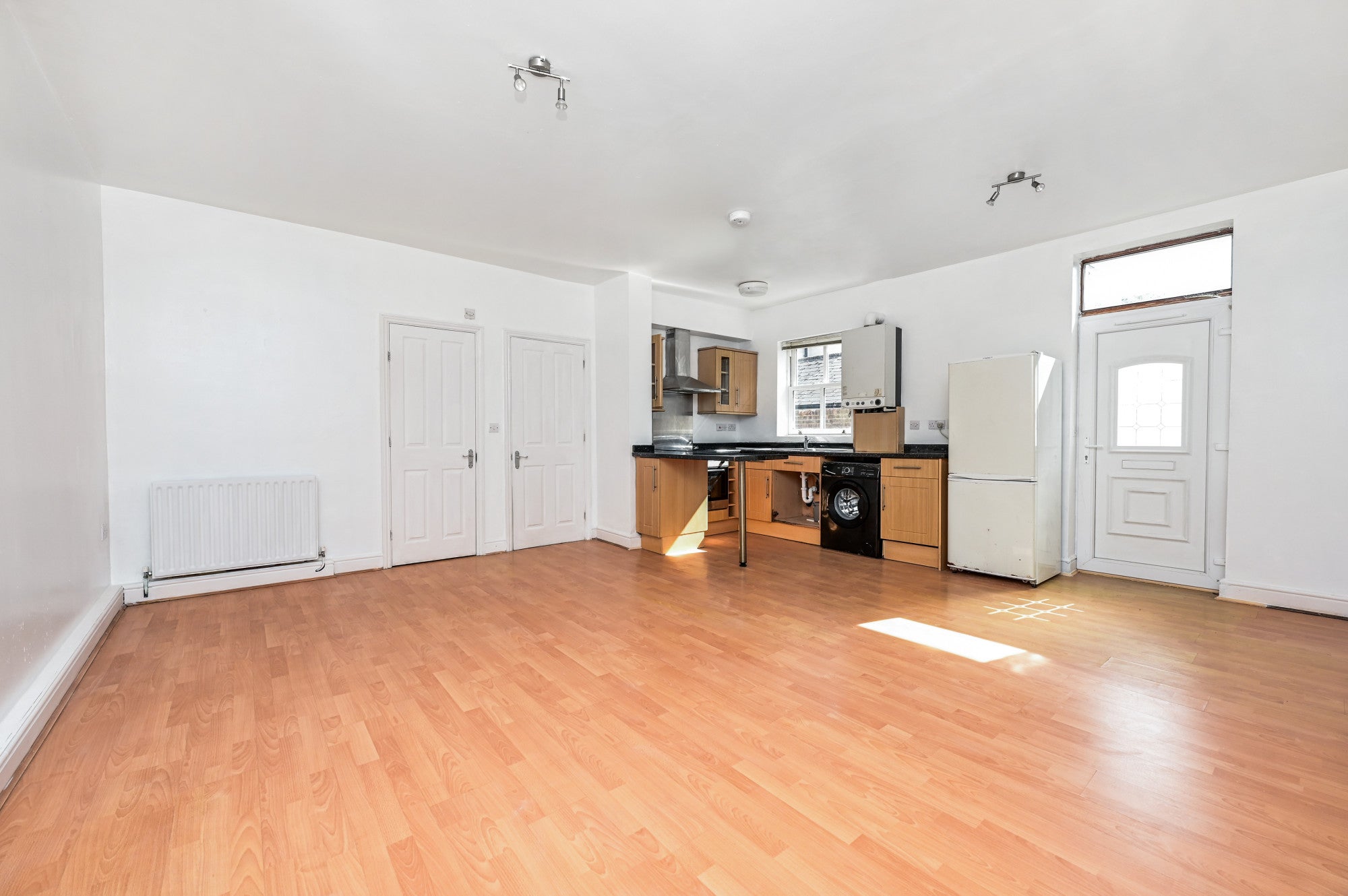 Flat Victoria Road in Rushmoor