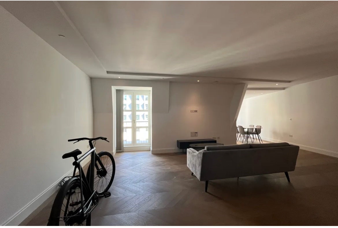 Flat Great George Street in City of Westminster