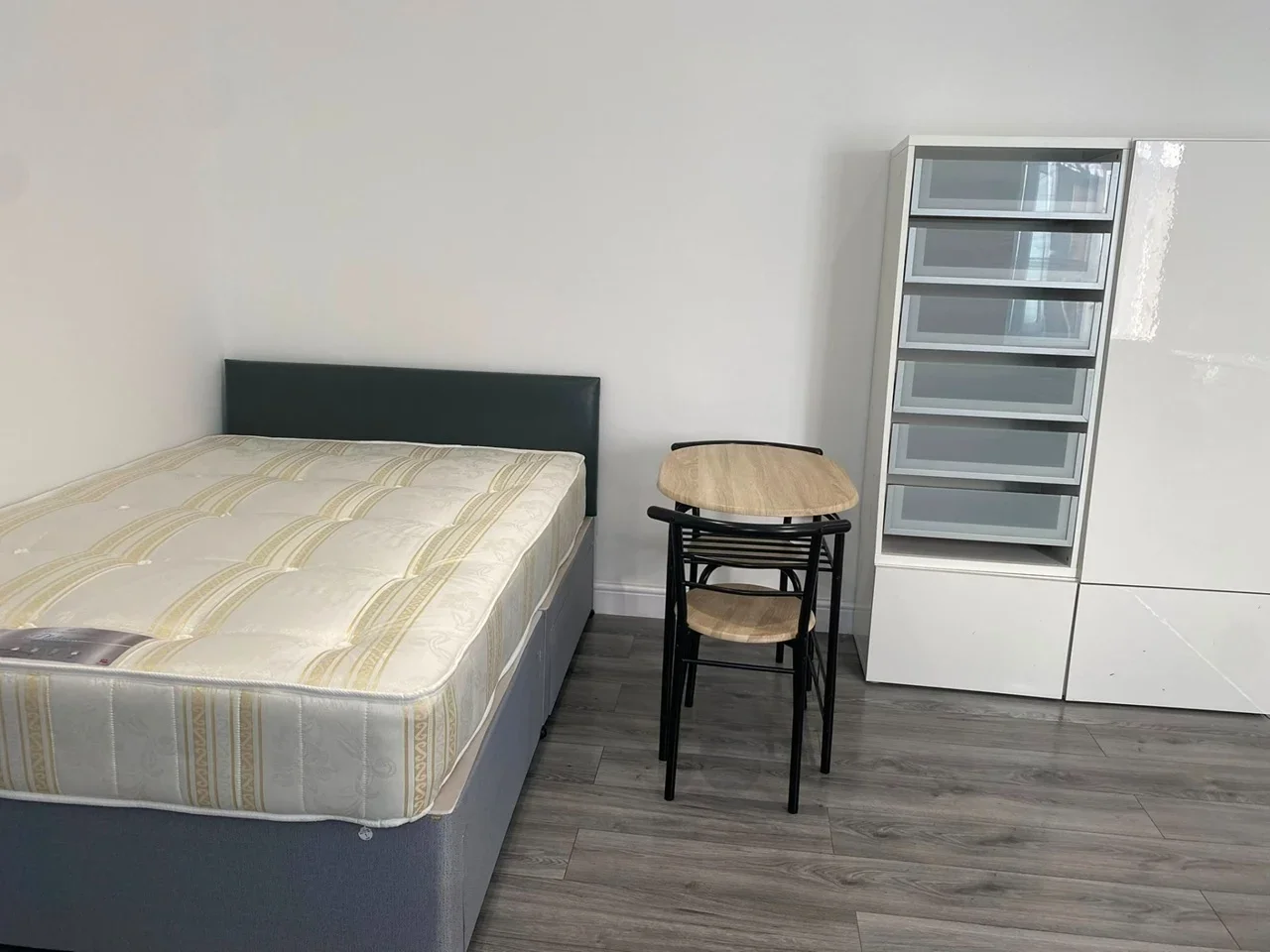 Flat Felbrigge Road in Greater London