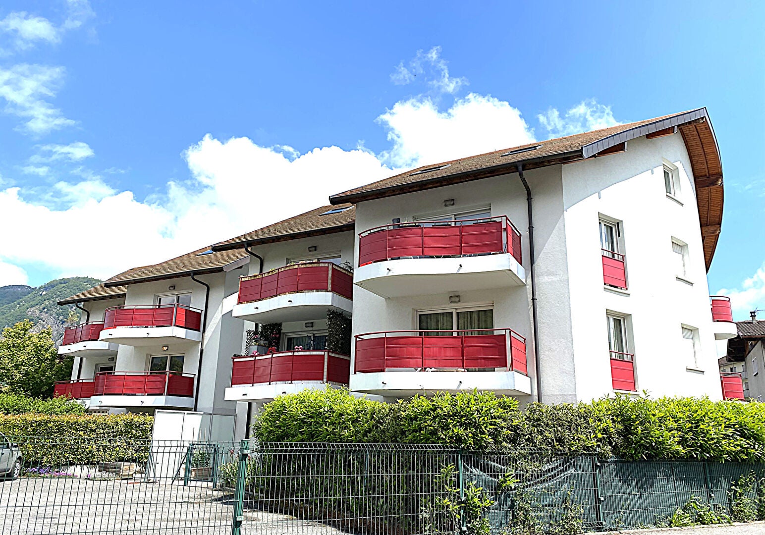 Flat Route d'Annecy in Faverges-Seythenex