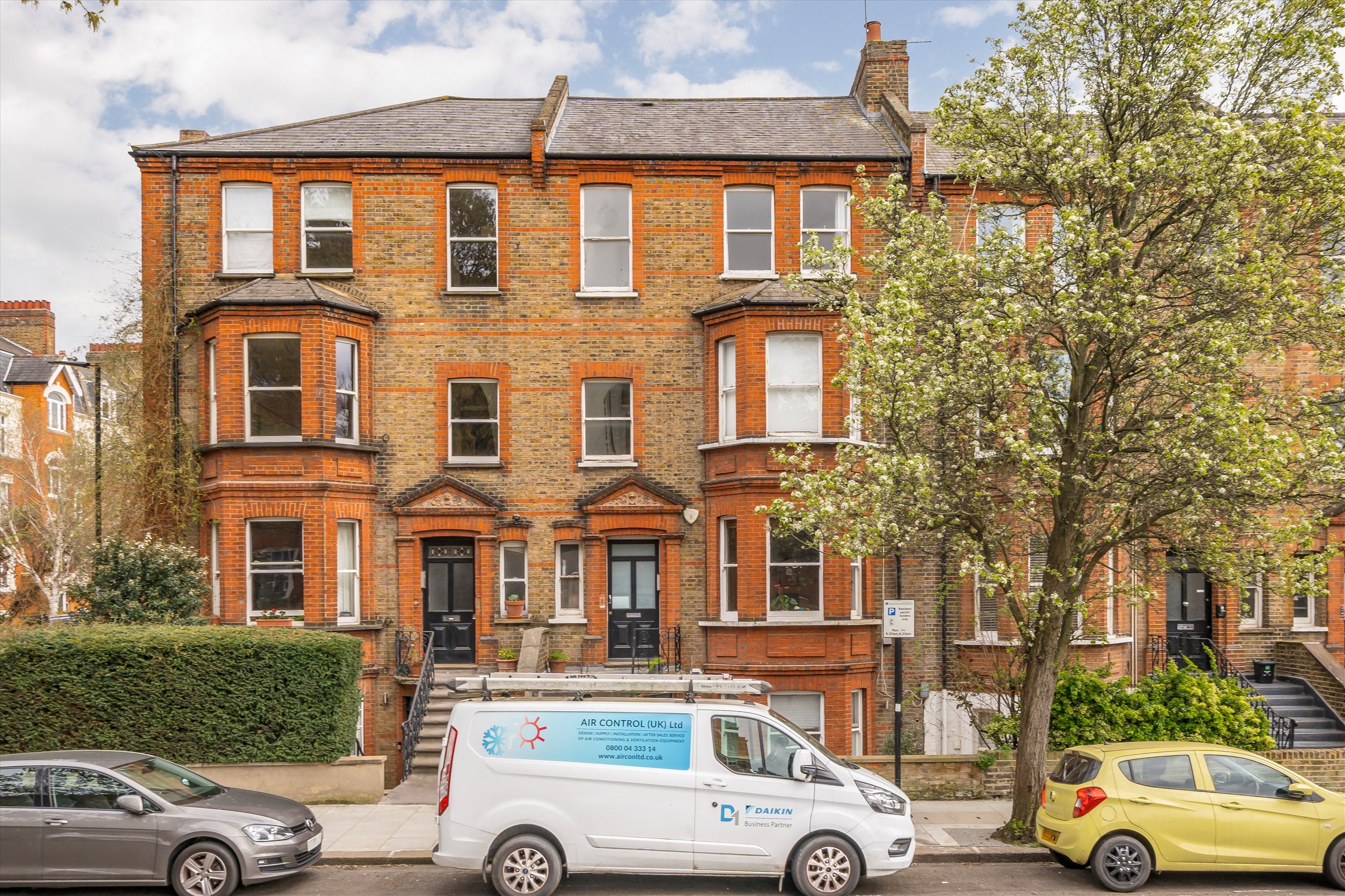 Flat Morshead Road in City of Westminster