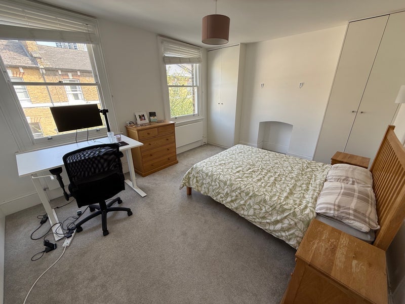 Room Charleston Street in Greater London