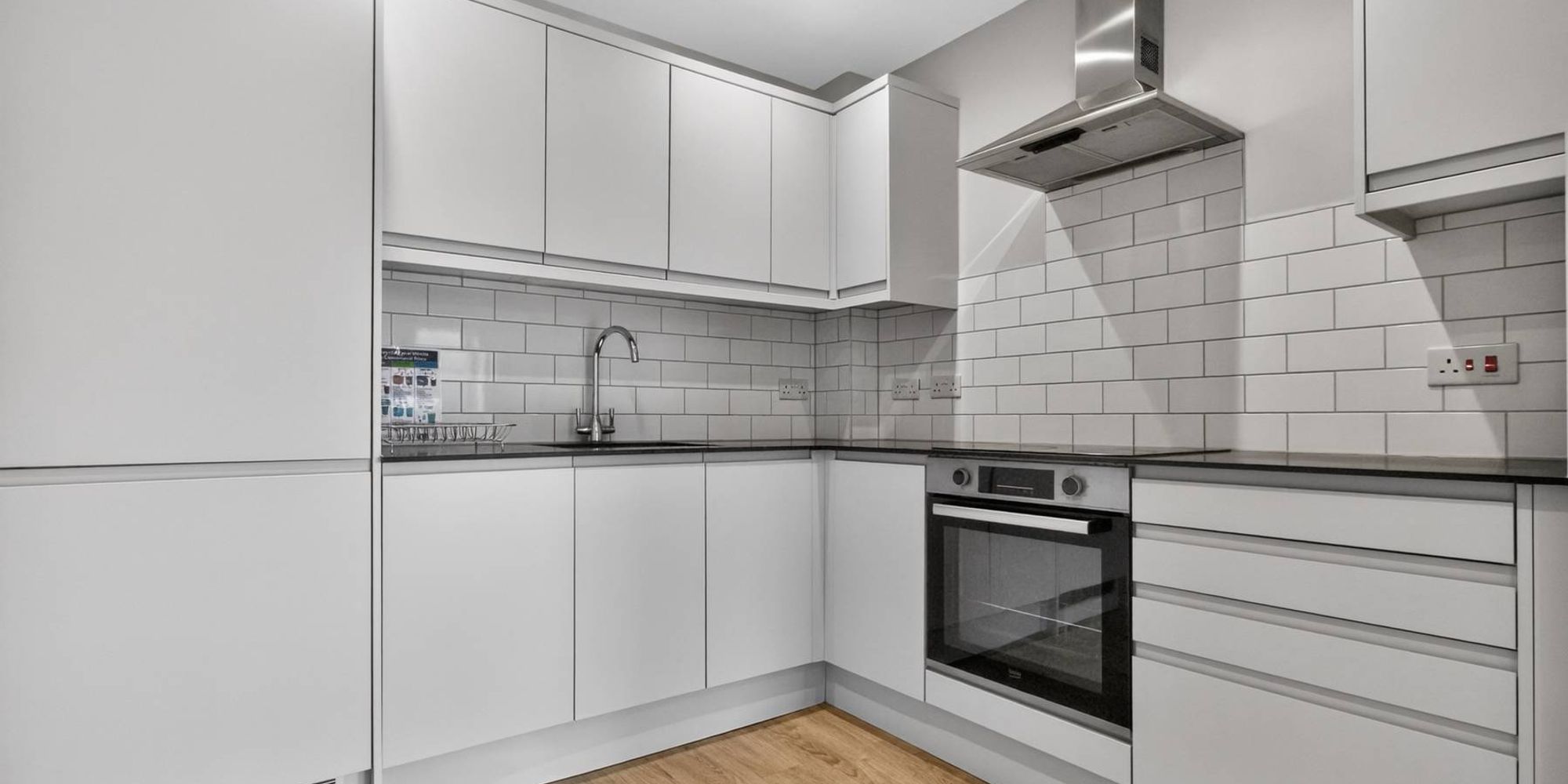 Flat Mount Stuart Square in Cardiff