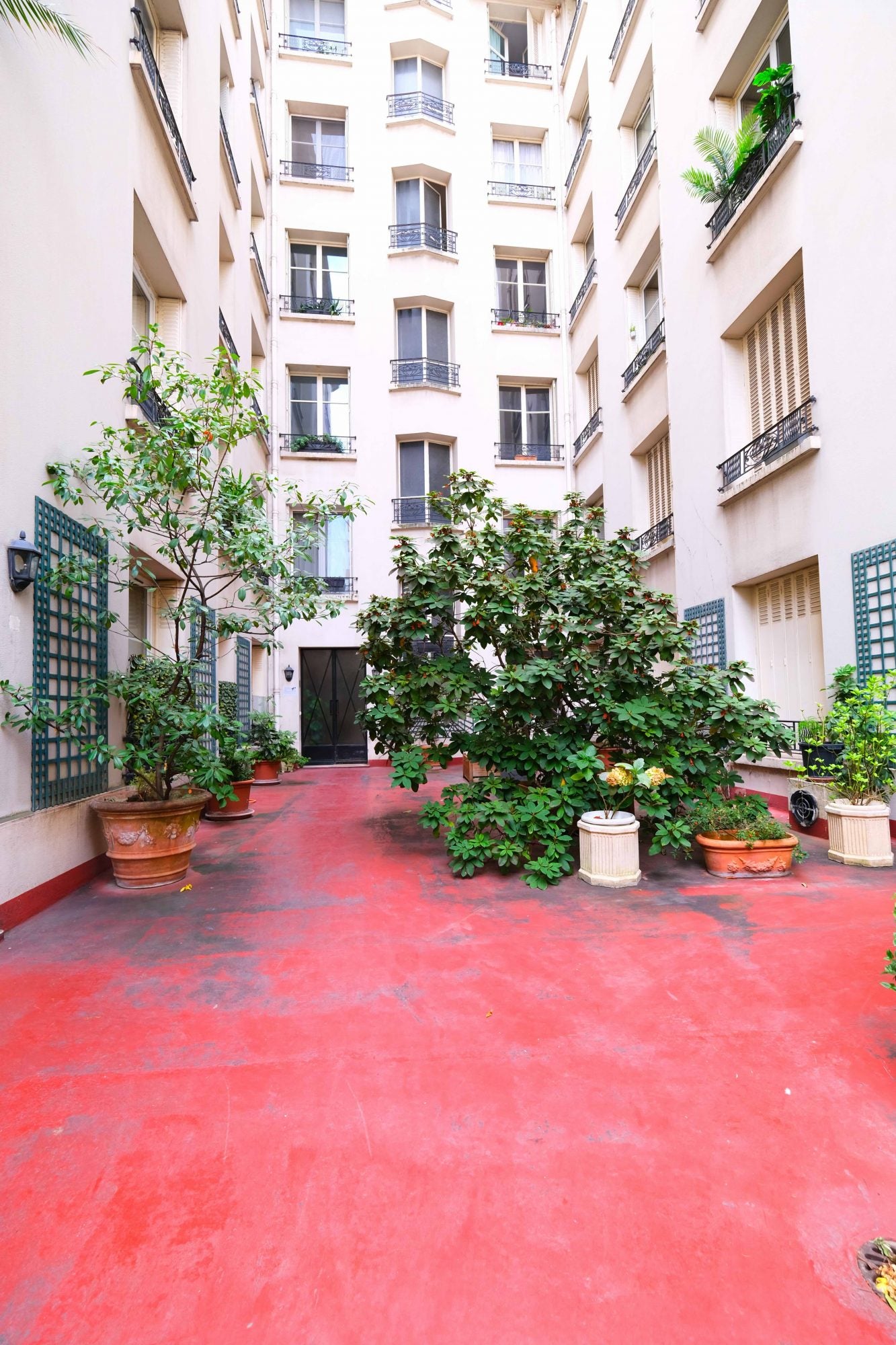Flat Boulevard Victor Hugo in Neuilly-sur-Seine