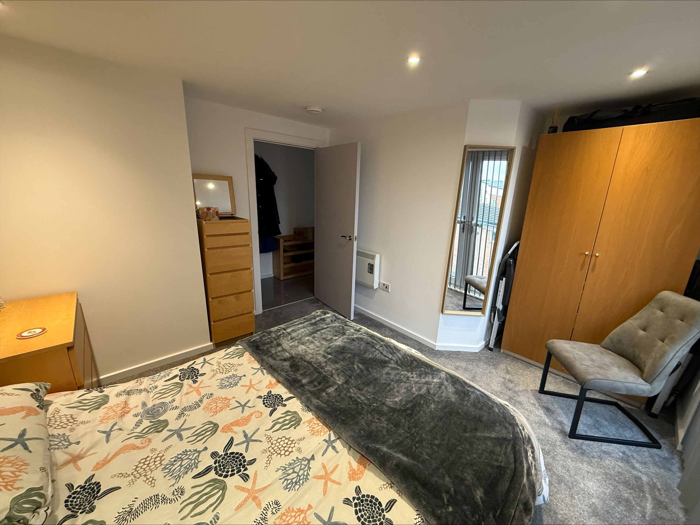Flat Traeth Ffordd in Llanelli