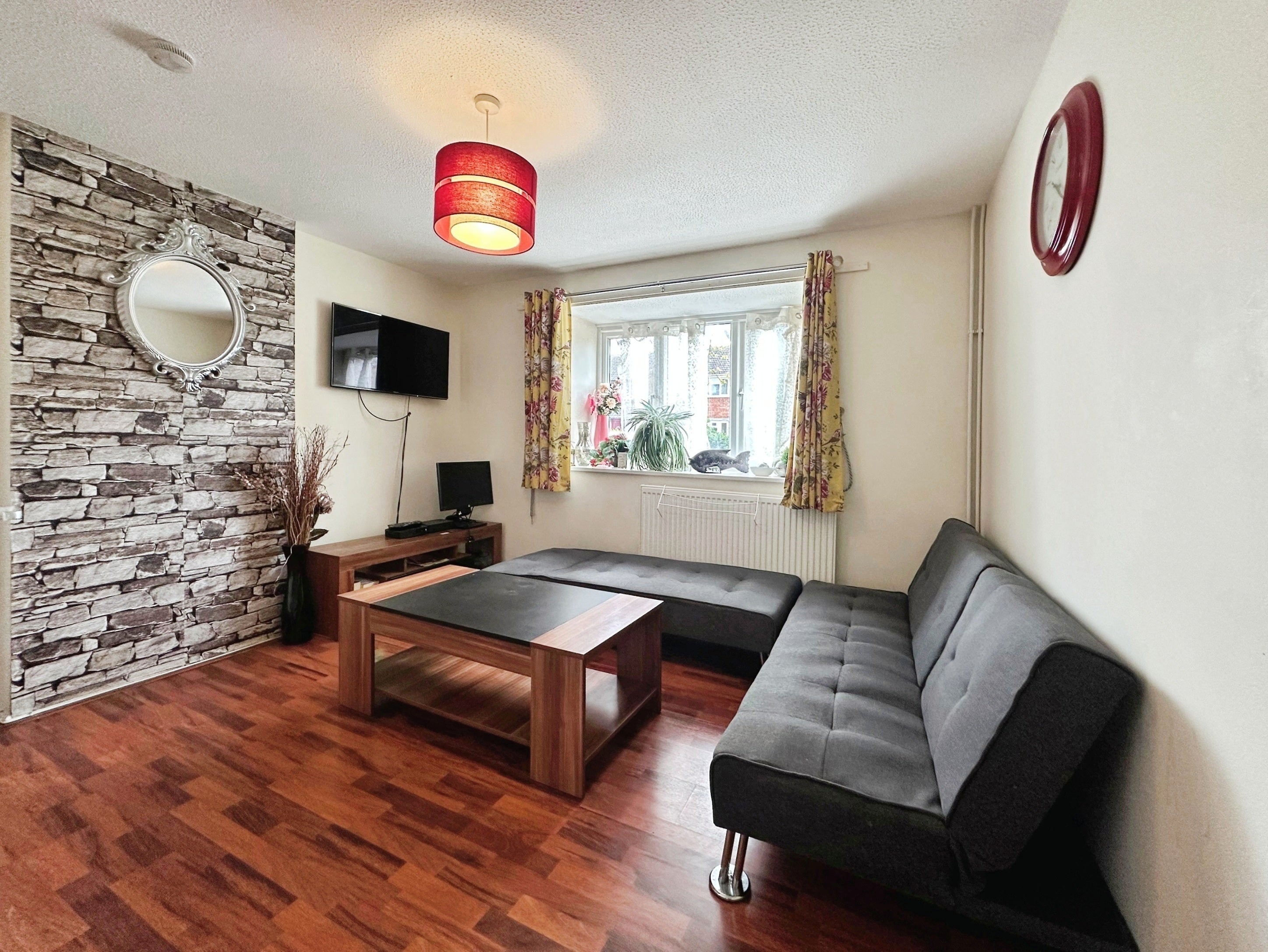Flat Caravere Close in Cambridge