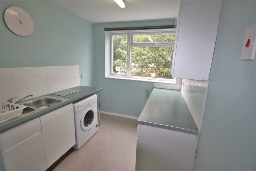 Flat Haig Court in Chelmsford