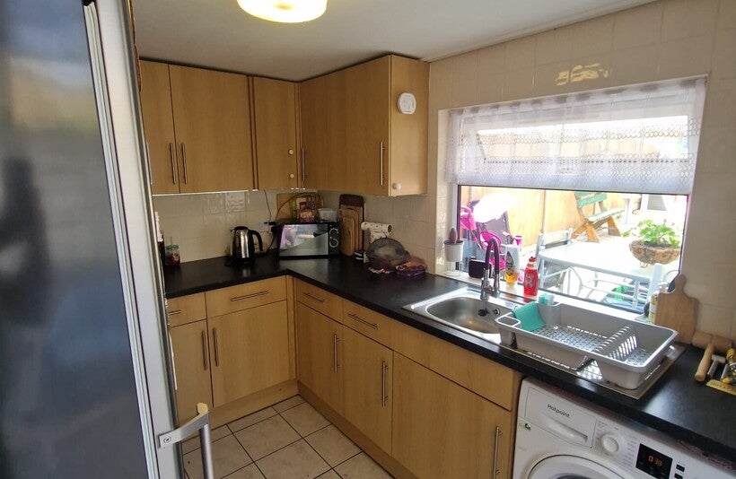 Flat Lordship Lane in Greater London